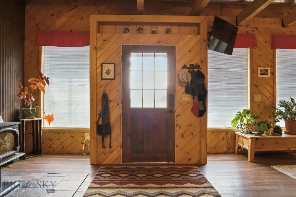 6 Moose Horn Lane Livingston MT 59047