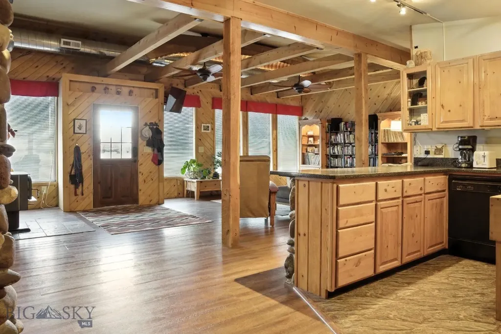 6 Moose Horn Lane Livingston MT 59047