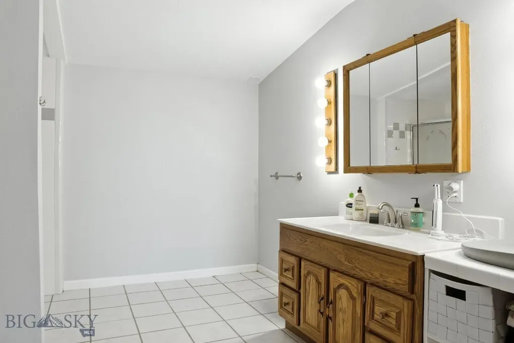 6 Moose Horn Lane Livingston MT 59047