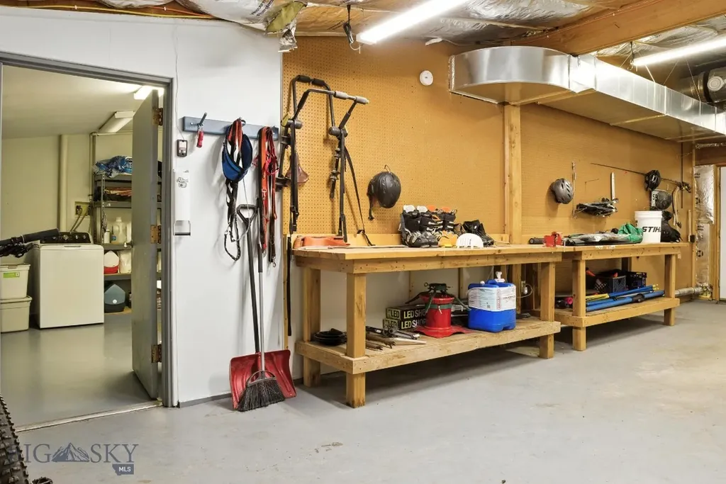 6 Moose Horn Lane Livingston MT 59047