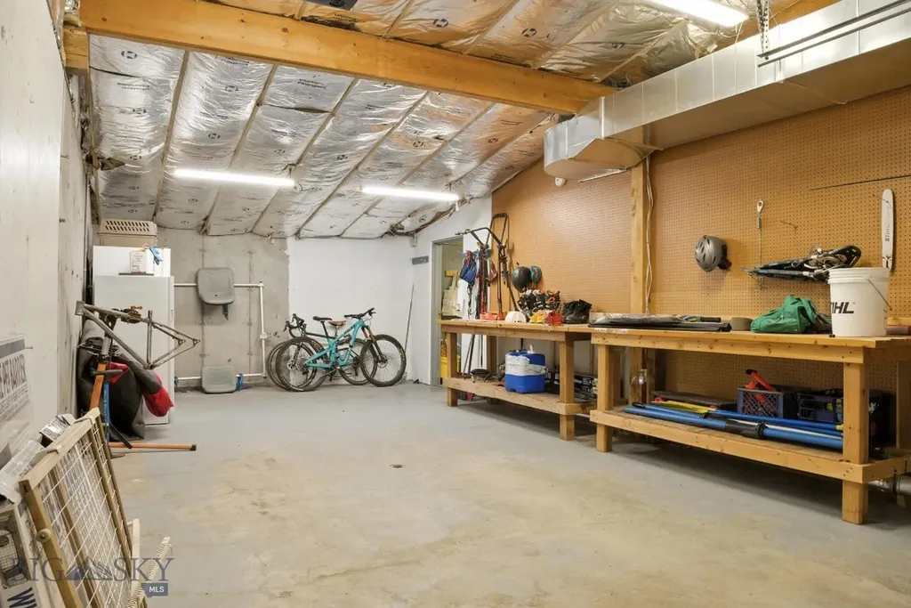 6 Moose Horn Lane Livingston MT 59047