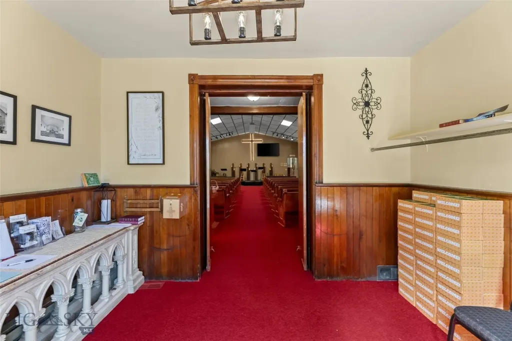 236 S 3rd Street Livingston MT 59047