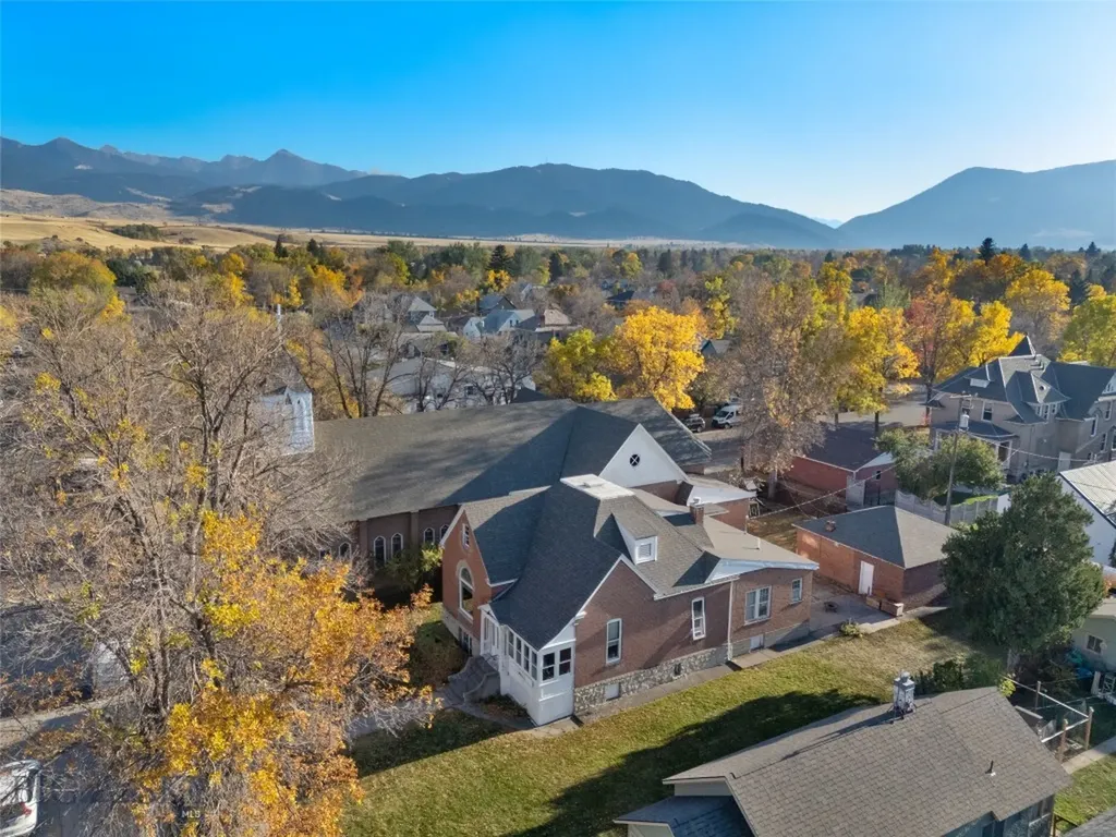 236 S 3rd Street Livingston MT 59047