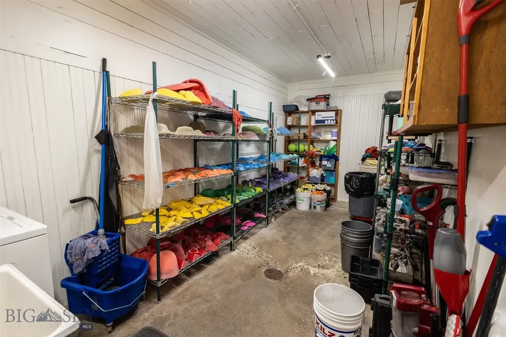 1101 Utah Butte MT 59701