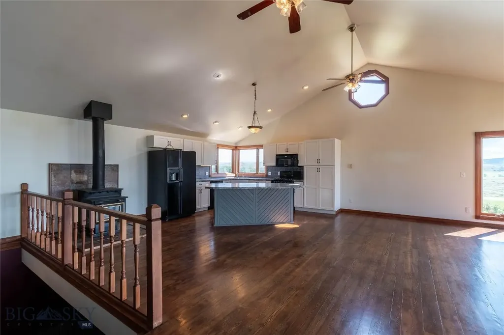 281 Otter Creek Road Big Timber MT 59011