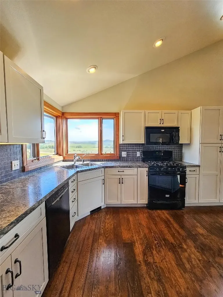 281 Otter Creek Road Big Timber MT 59011