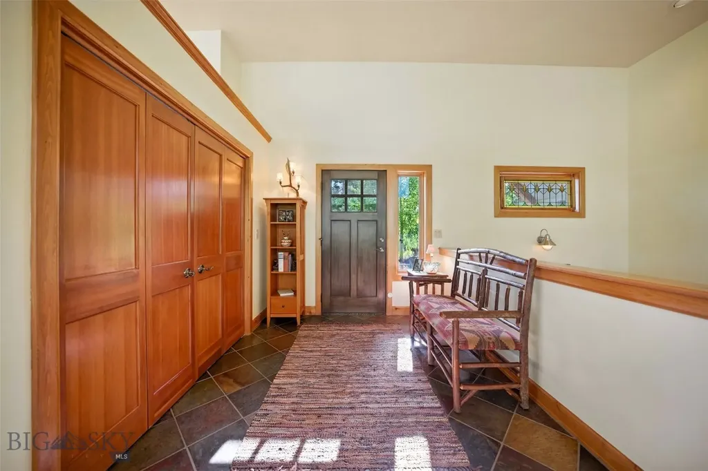 2130 Looking Glass Big Sky MT 59716