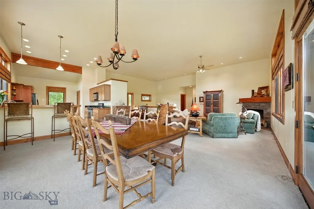 2130 Looking Glass Big Sky MT 59716