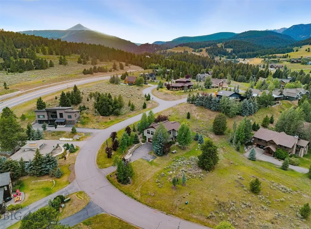 2130 Looking Glass Big Sky MT 59716