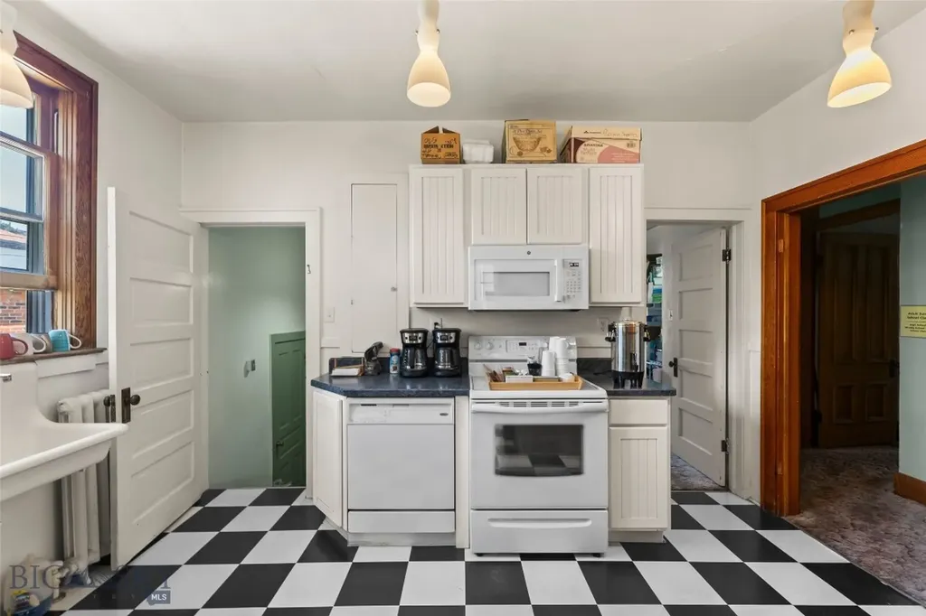 236 S 3rd Street Livingston MT 59047
