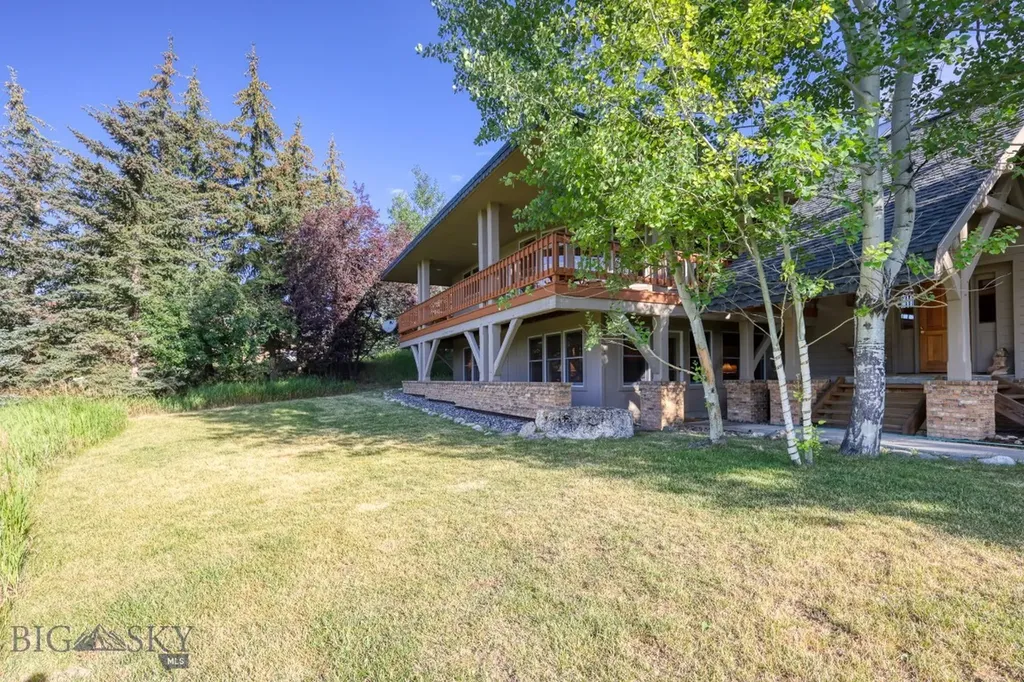 2780 Bobtail Horse Road Big Sky MT 59716