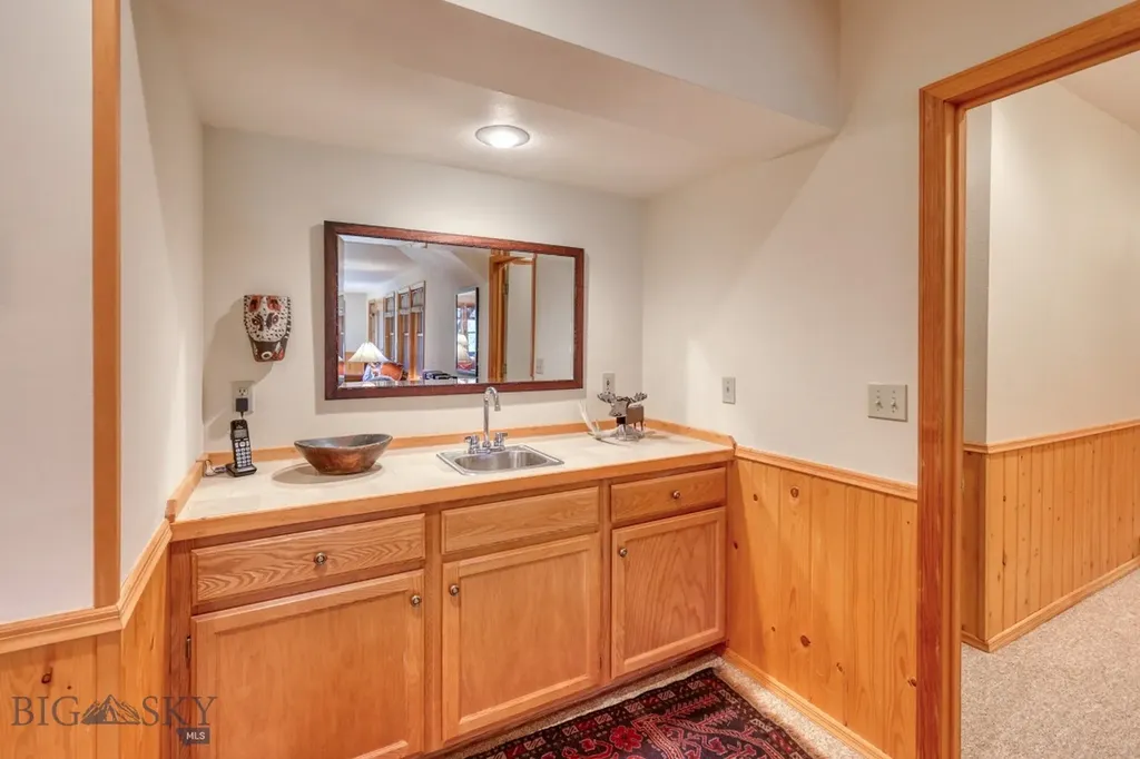 2780 Bobtail Horse Road Big Sky MT 59716