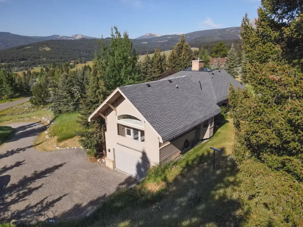 2780 Bobtail Horse Road Big Sky MT 59716