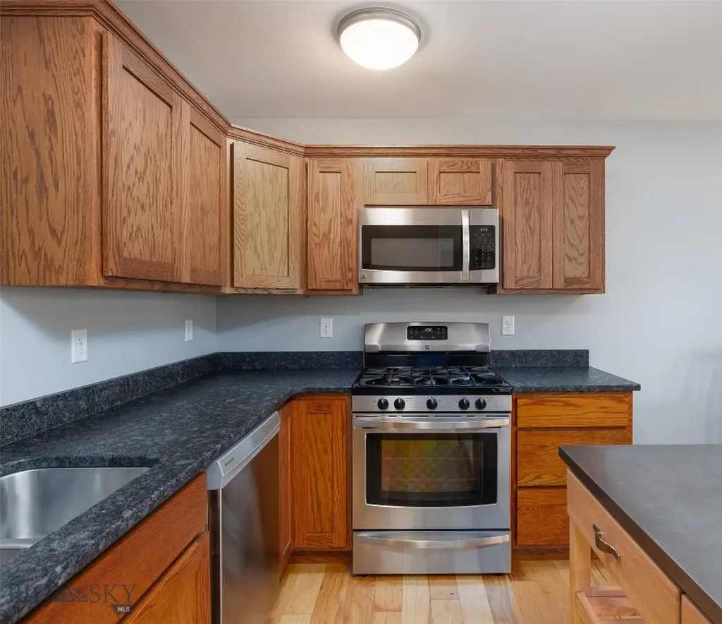 2926 Warbler Way Bozeman MT 59718