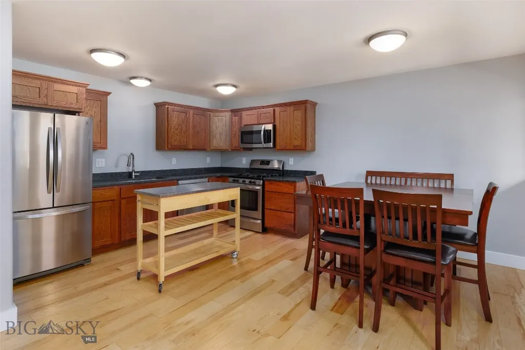 2926 Warbler Way Bozeman MT 59718