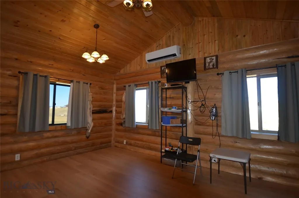 3919 Blacktail Road Dillon MT 59725