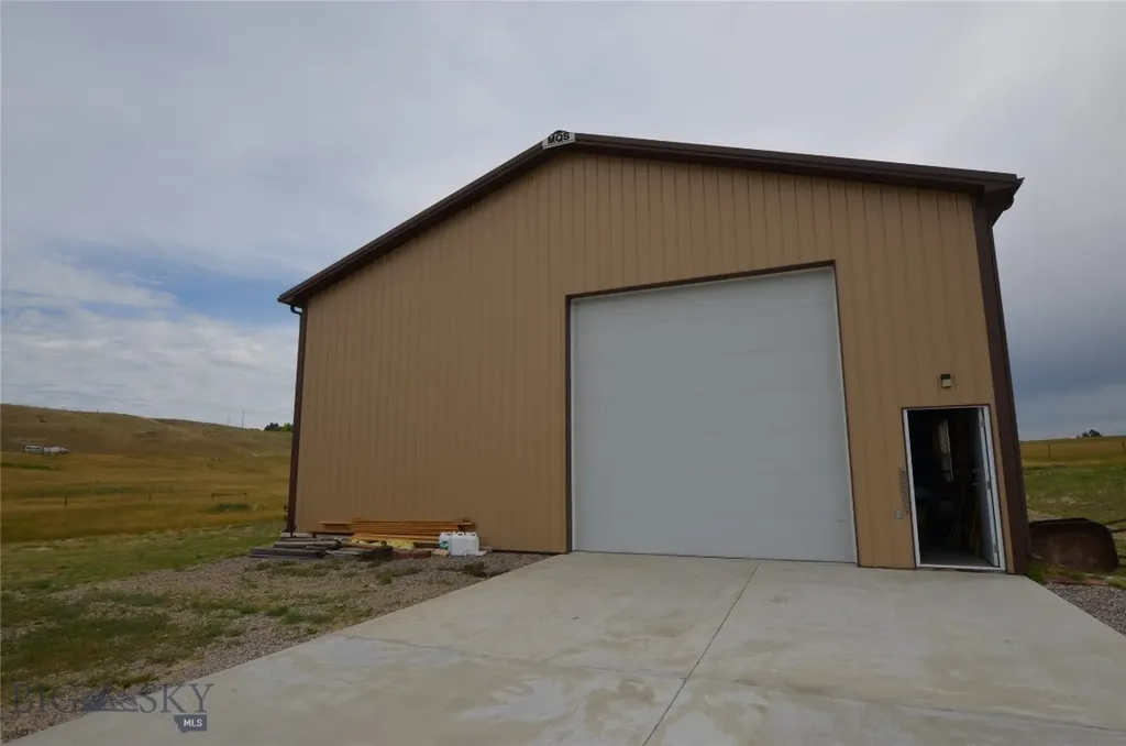 3919 Blacktail Road Dillon MT 59725