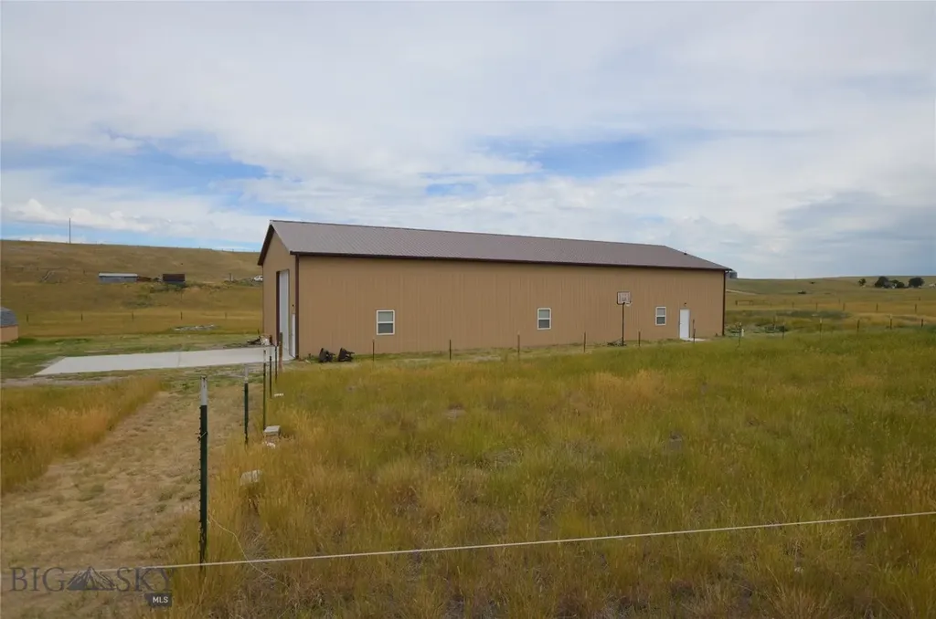 3919 Blacktail Road Dillon MT 59725