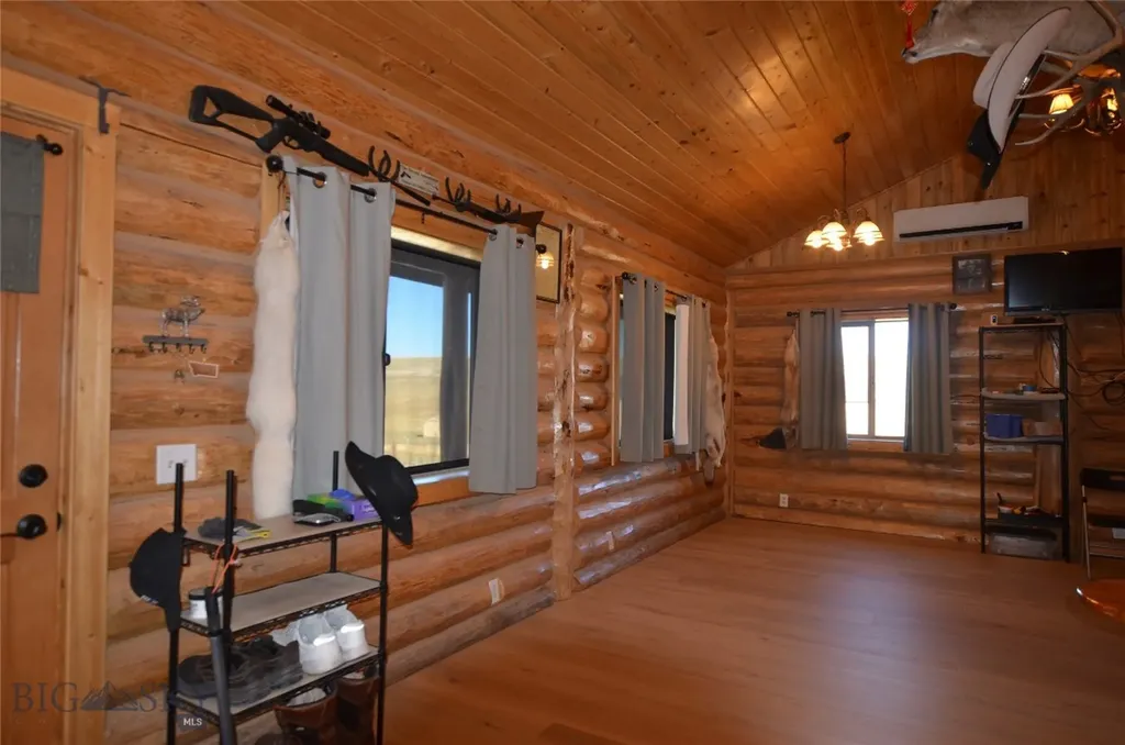 3919 Blacktail Road Dillon MT 59725