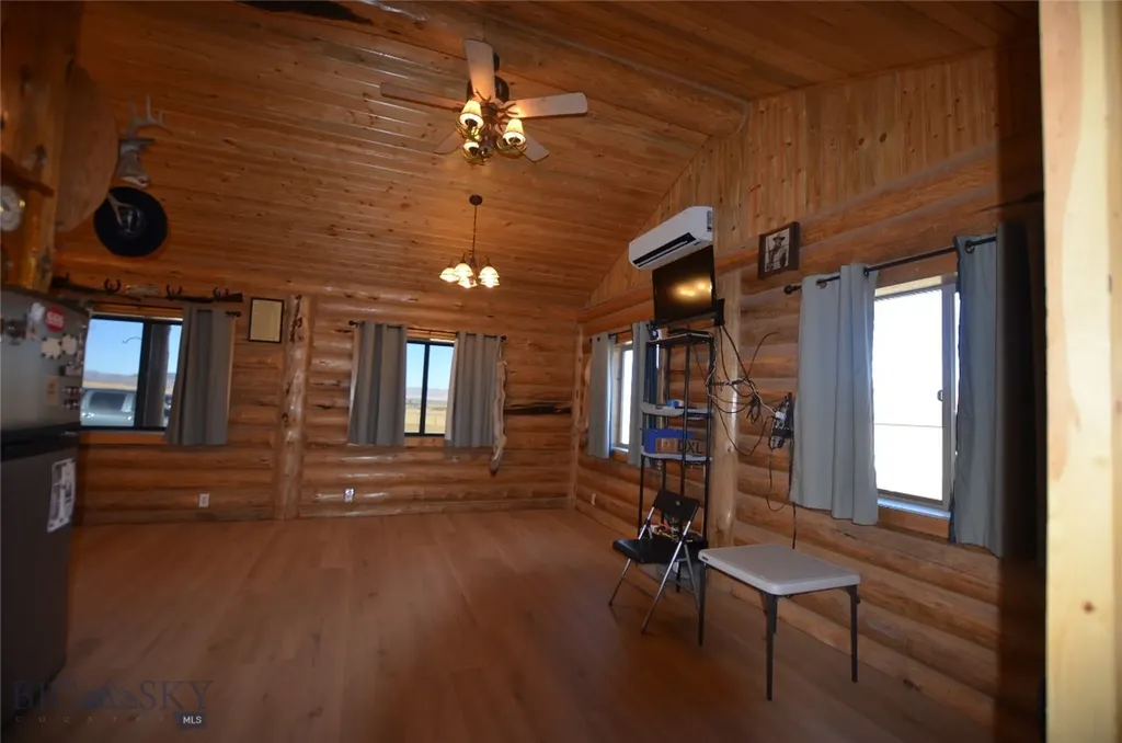 3919 Blacktail Road Dillon MT 59725