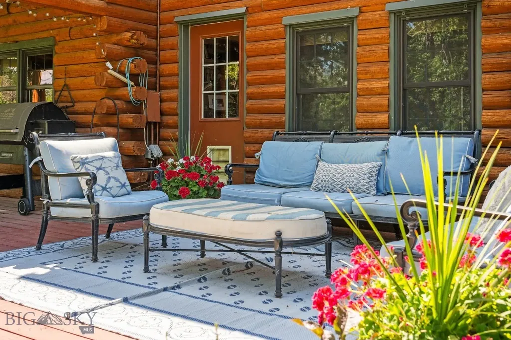 25 Big Chief Trail Bozeman MT 59718