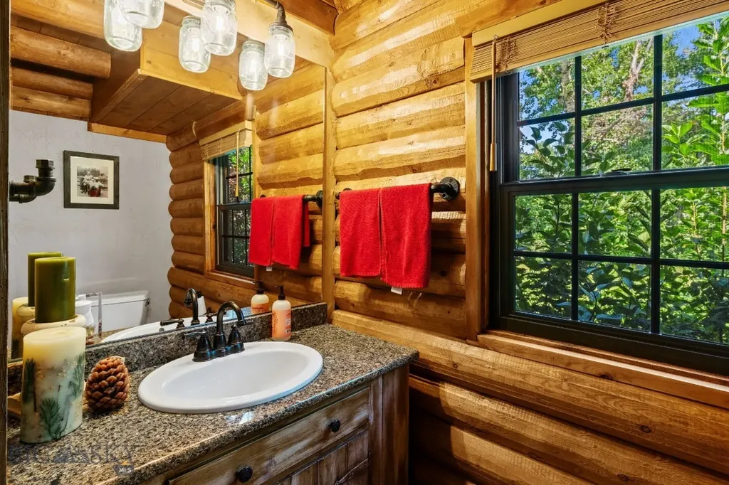 25 Big Chief Trail Bozeman MT 59718
