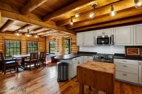 25 Big Chief Trail Bozeman MT 59718