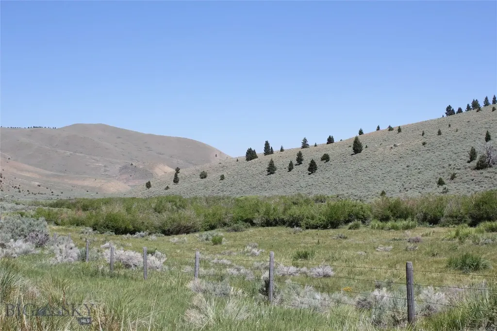 2647 Middle Fork Little Sheep Creek Lima MT 59739