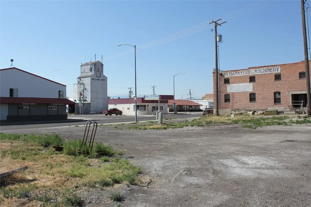 343 N Montana Dillon MT 59725