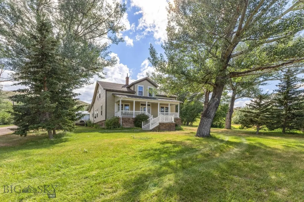 6 Washoe Circle Bearcreek MT 59007