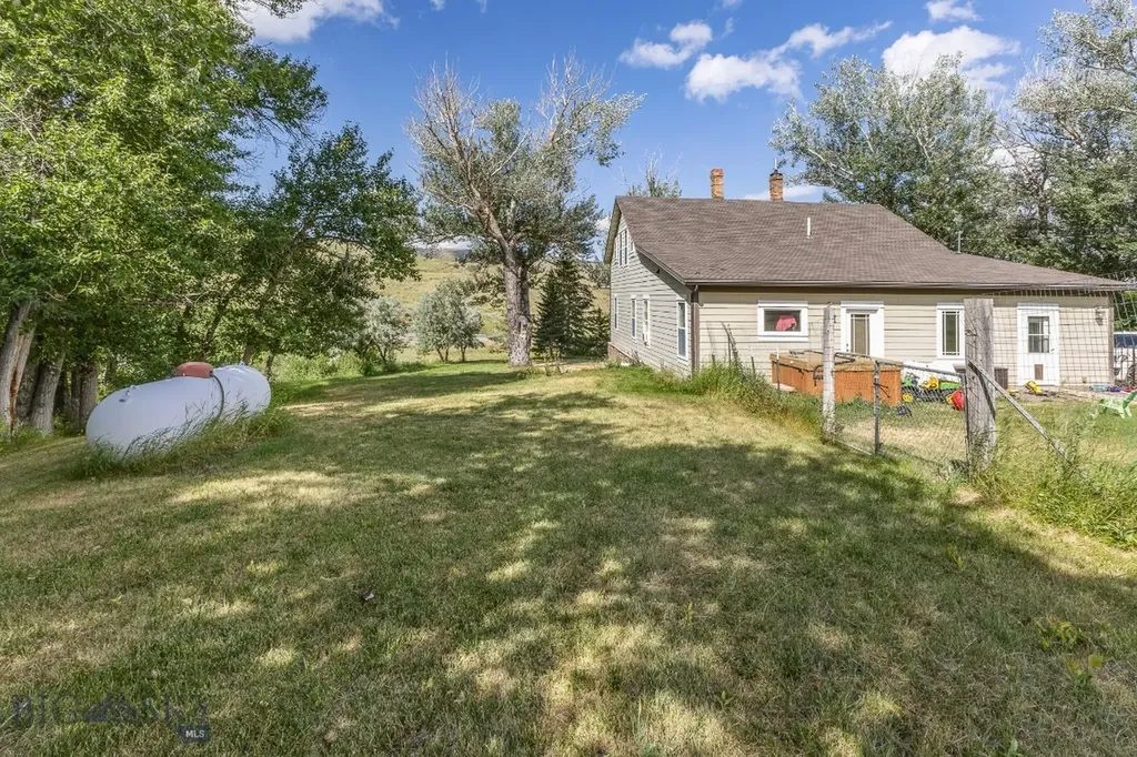 6 Washoe Circle Bearcreek MT 59007