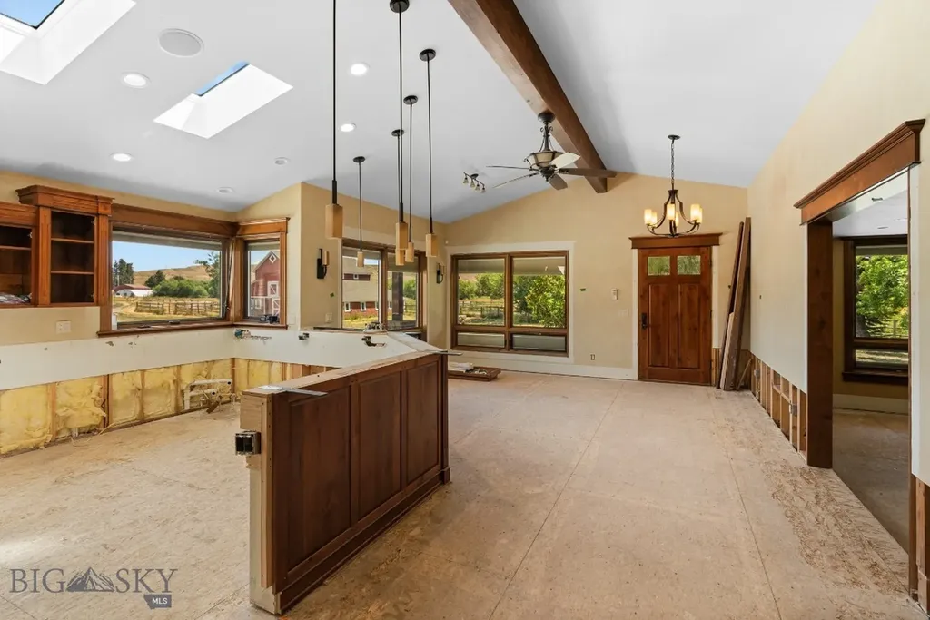 8555 Camp Creek Road Manhattan MT 59741