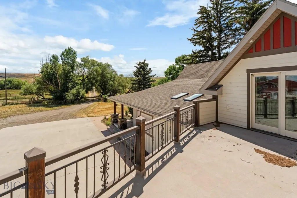 8555 Camp Creek Road Manhattan MT 59741