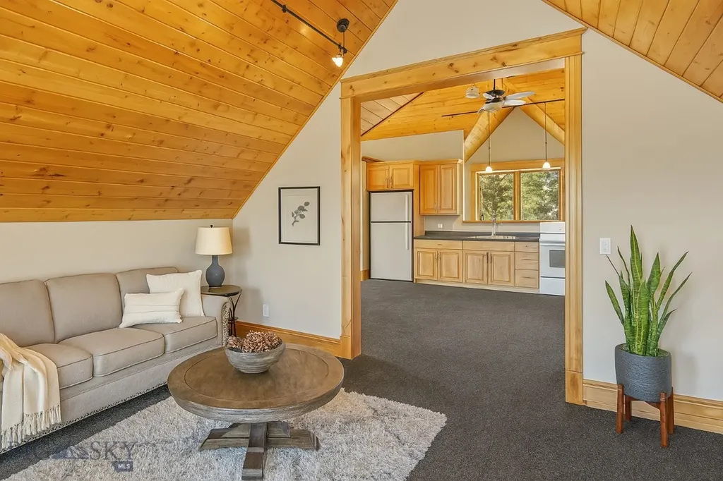 8555 Camp Creek Road Manhattan MT 59741