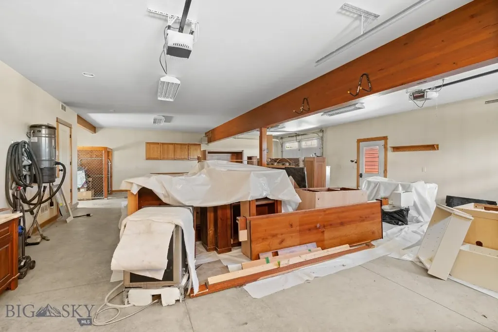 8555 Camp Creek Road Manhattan MT 59741