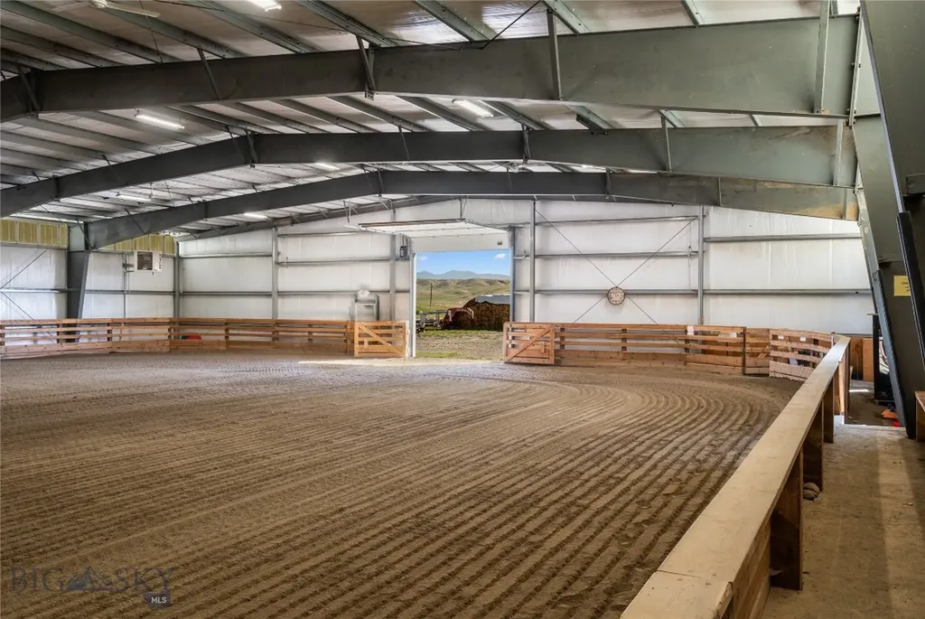 8555 Camp Creek Road Manhattan MT 59741