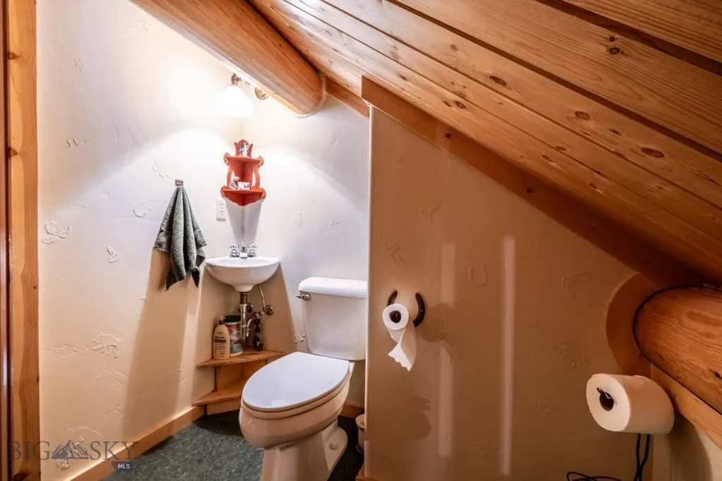 4 Pine Hill Drive White Sulphur Springs MT 59645