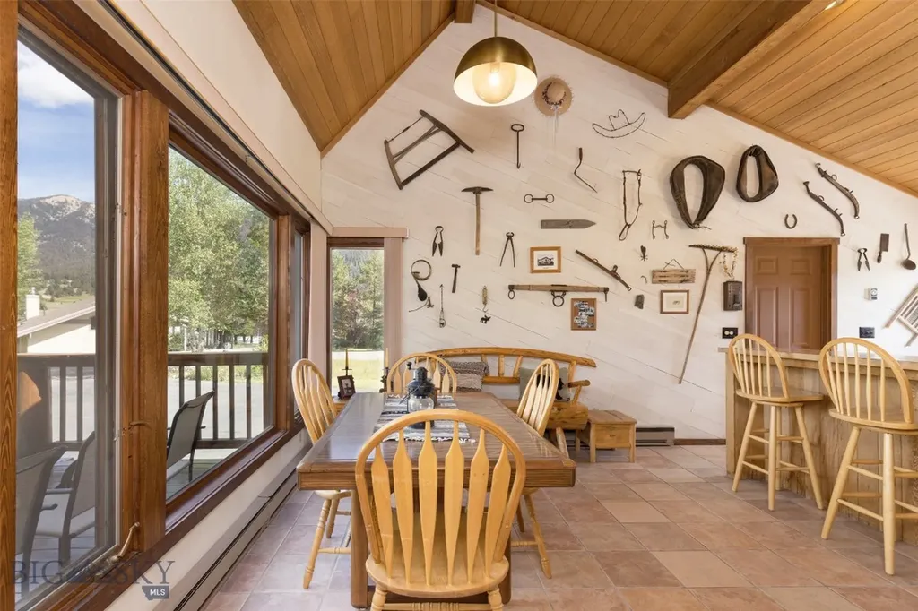 2120 Yellowtail Big Sky MT 59716