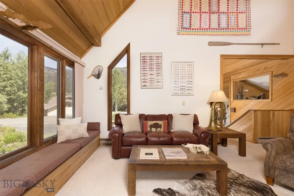 2120 Yellowtail Big Sky MT 59716