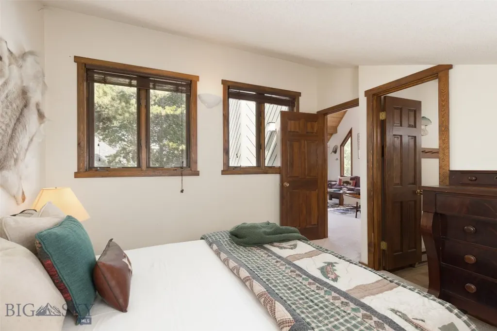 2120 Yellowtail Big Sky MT 59716