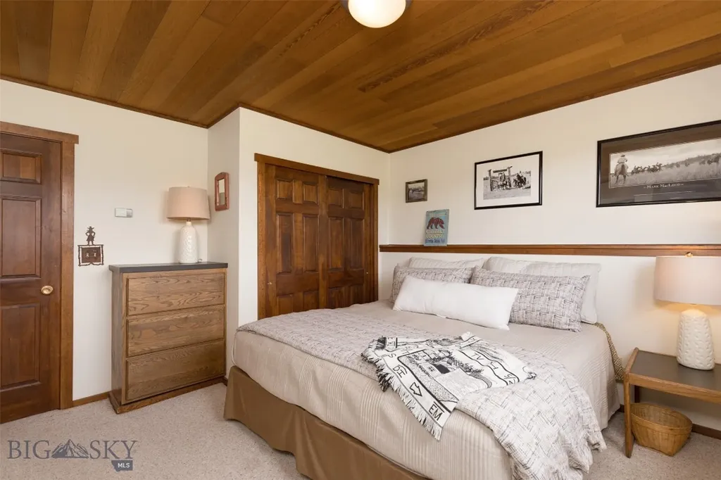 2120 Yellowtail Big Sky MT 59716