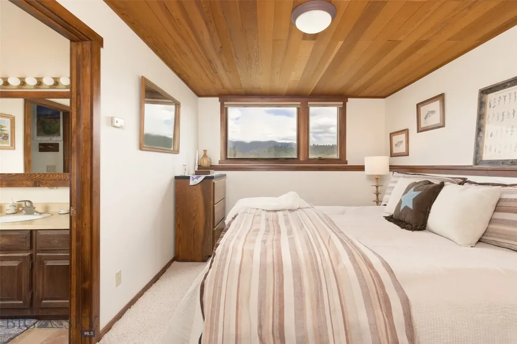2120 Yellowtail Big Sky MT 59716