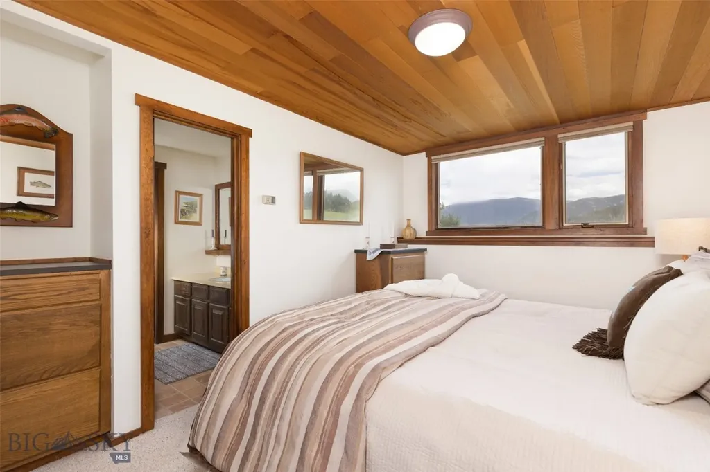 2120 Yellowtail Big Sky MT 59716