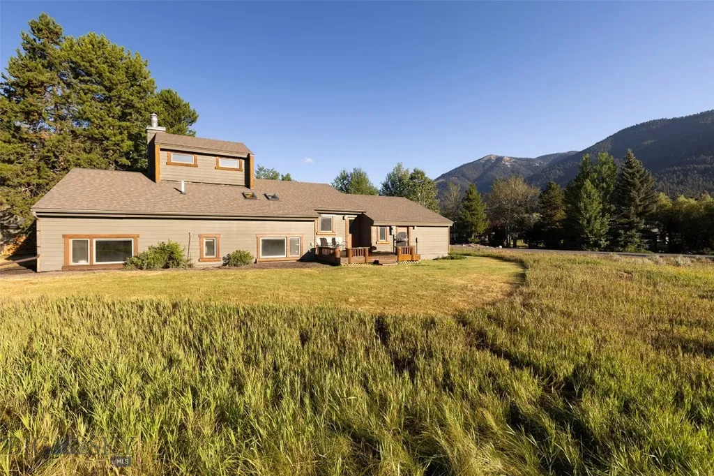 2120 Yellowtail Big Sky MT 59716