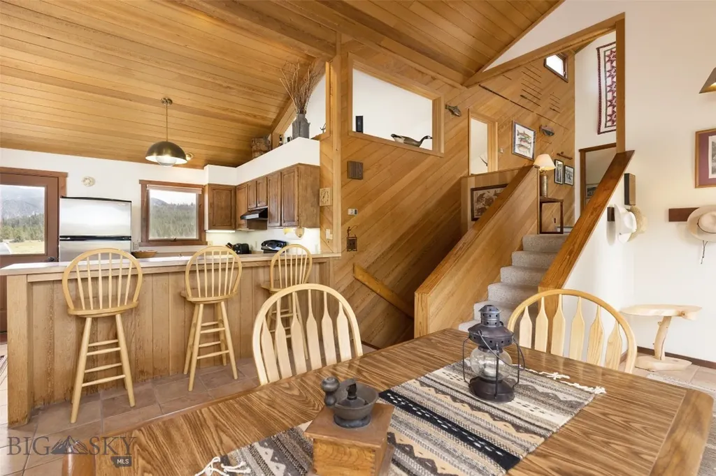 2120 Yellowtail Big Sky MT 59716