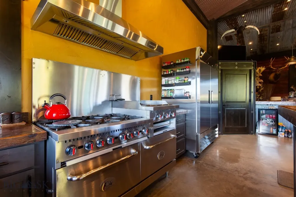 13920 Theisen Road Belgrade MT 59714