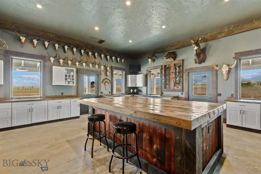 13920 Theisen Road Belgrade MT 59714