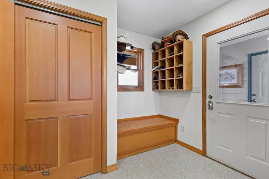 13920 Theisen Road Belgrade MT 59714