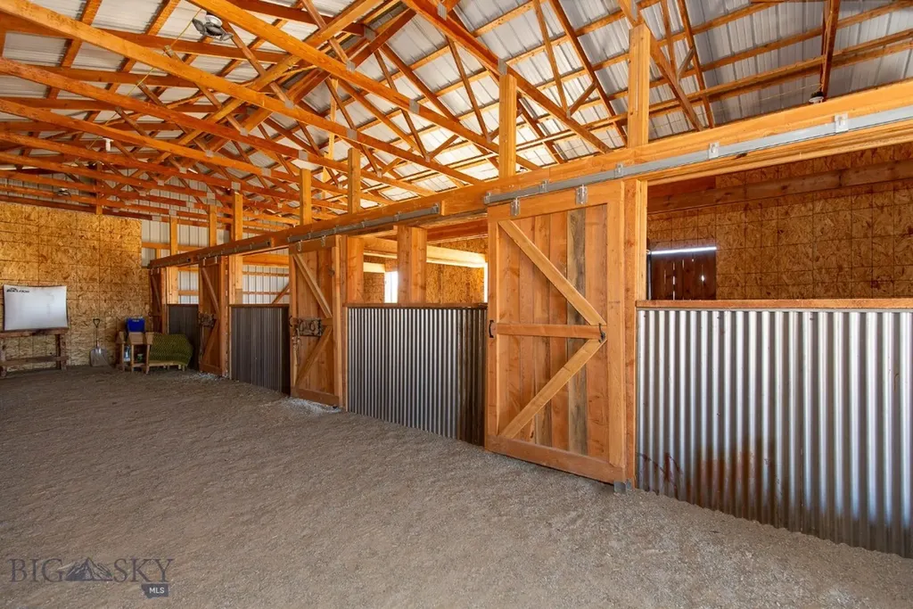 13920 Theisen Road Belgrade MT 59714