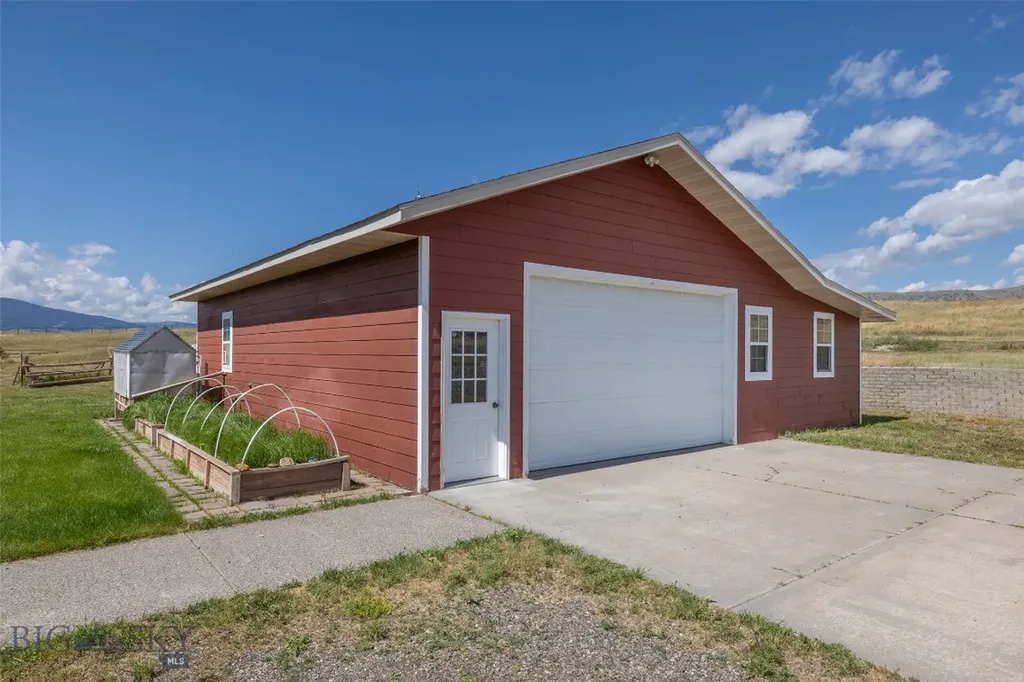 10 Hidden Ridge Livingston MT 59047